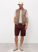 Pantaloni scurti Brunello Cucinelli Chevron Bermuda Shorts, Visiniu