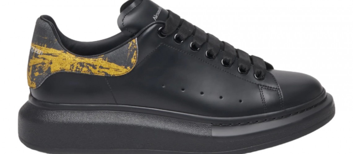 Unde gasesti Alexander McQueen in Romania: Modele Originale Disponibile Acum pe Capodopera12