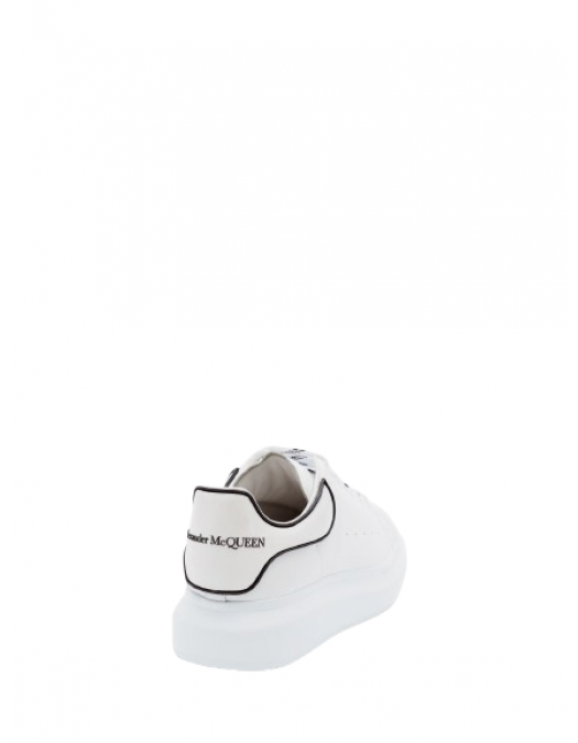 Sneakers ALEXANDER MCQUEEN, Oversize, Black Contour Detail, White - 625156WIEEQ9074 Sneakers ALEXANDER MCQUEEN, Oversize, Black Contour Detail, White - 625156WIEEQ9074