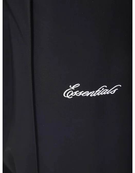 Pantaloni FEAR OF GOD, White Logo Embroidered, Black - 130SP256060FJETBLACK Pantaloni FEAR OF GOD, White Logo Embroidered, Black - 130SP256060FJETBLACK
