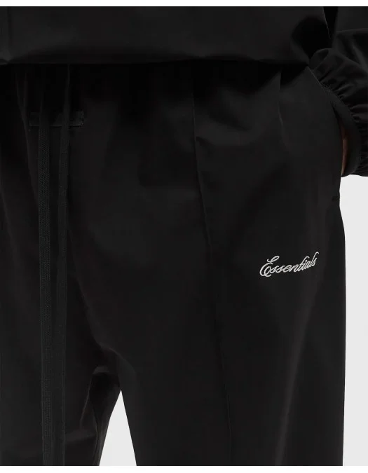 Pantaloni FEAR OF GOD, White Logo Embroidered, Black - 130SP256060FJETBLACK Pantaloni FEAR OF GOD, White Logo Embroidered, Black - 130SP256060FJETBLACK