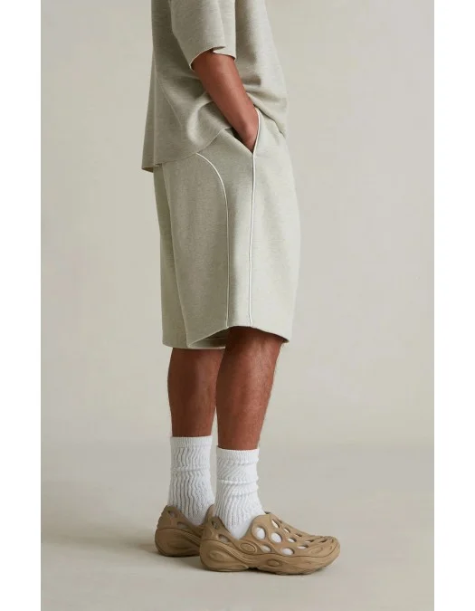 Pantaloni scurti, FEAR OF GOD, Piping Xld, Cloud White - 160SP254552FHEATHERSTONECLOUDWHITE Pantaloni scurti, FEAR OF GOD, Piping Xld, Cloud White - 160SP254552FHEATHERSTONECLOUDWHITE