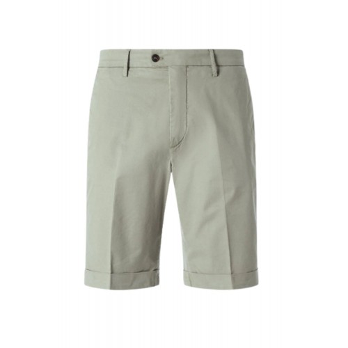 Bermude CORNELIANI, Garment-dyed light green