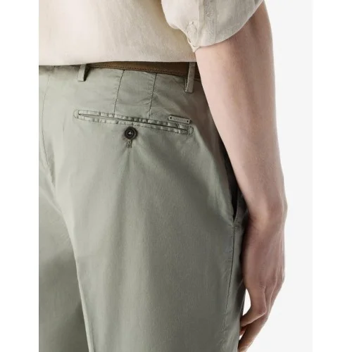 Bermude CORNELIANI, Garment-dyed light green