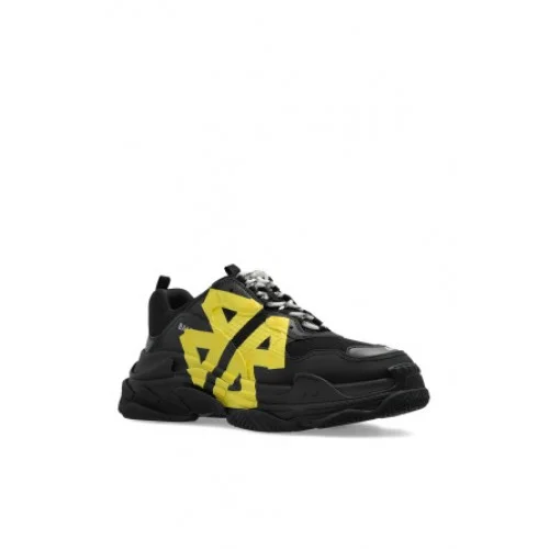 SNEAKERS BALENCIAGA, Triple S Design, Yellow Logo, Black