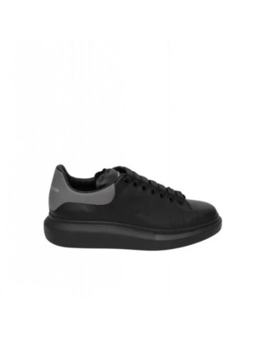 Sneakers ALEXANDER MCQUEEN, Oversize, Grey Details, Men, Black - 553680WIAEE1935