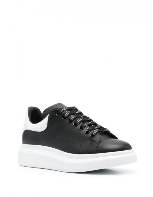 Sneakers ALEXANDER MCQUEEN, Oversize, White Details, Men, Black - 553680WIEEN1070