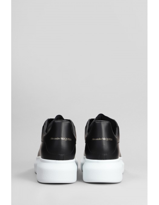 Sneakers ALEXANDER MCQUEEN, Oversize, Gold Logo Insert, Women, Black - 553770WIEE01000