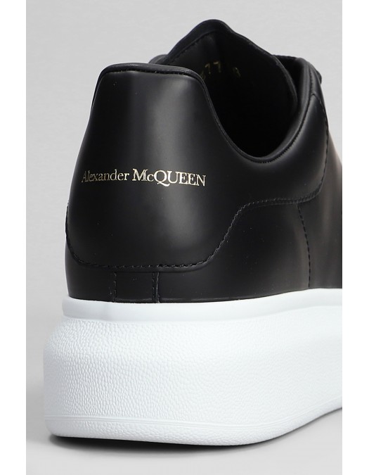 Sneakers ALEXANDER MCQUEEN, Oversize, Gold Logo Insert, Women, Black - 553770WIEE01000