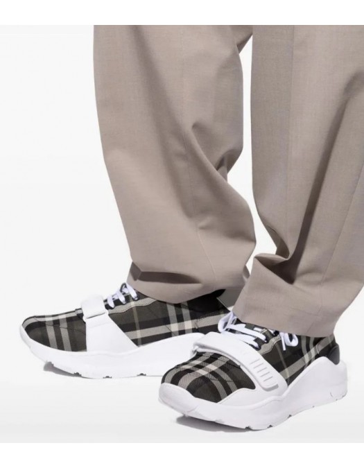 Sneakers BURBERRY, Checked Strap Sneakers - 8118856X