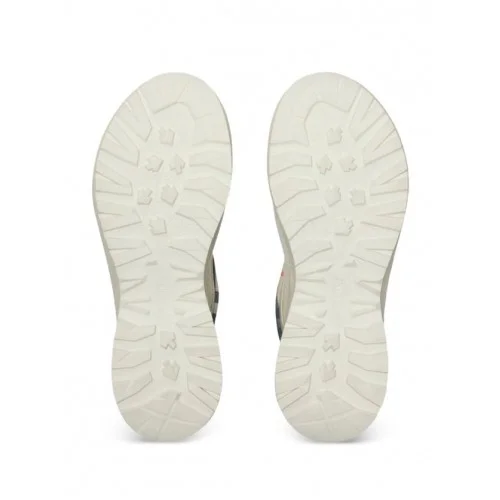 Sneakers BURBERRY, Discover sneakers, Beige