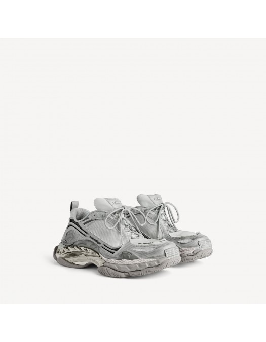 Sneakers BALENCIAGA, Triple S.2 Gradient Sneaker in Grey - 865849WTR2G1800