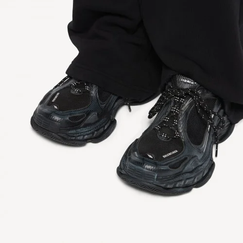 Sneakers BALENCIAGA, Women's Triple S.2 Sneaker in Black/dark Grey