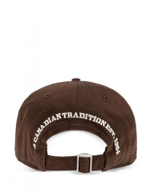 Sapca DSQUARED2, Brown Embroidered Patch Baseball Hat, Brown - BCM092405C000015080
