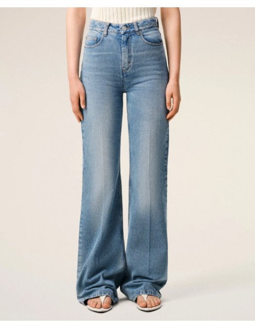 Jeans AMI PARIS, Blue Cotton Flare Fit Jeans - FTP835CO0063100