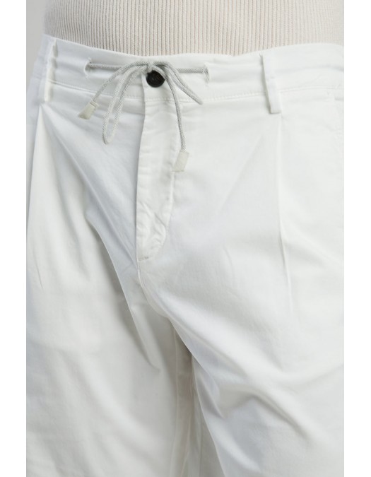 Pantaloni scurti ELEVENTY, garment-dyed cotton jogger bermuda shorts, Alb - M75BERG04TET0K00701N