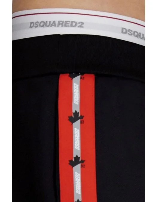 Pantaloni Scurti Dsquared2, Insertie Rosie - S74MU0643S25497900 Pantaloni Scurti Dsquared2, Insertie Rosie - S74MU0643S25497900