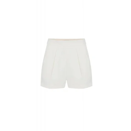Pantaloni scurti ELISABETTA FRANCHI, Shorts in lightweight crêpe fabric with darts, Alb