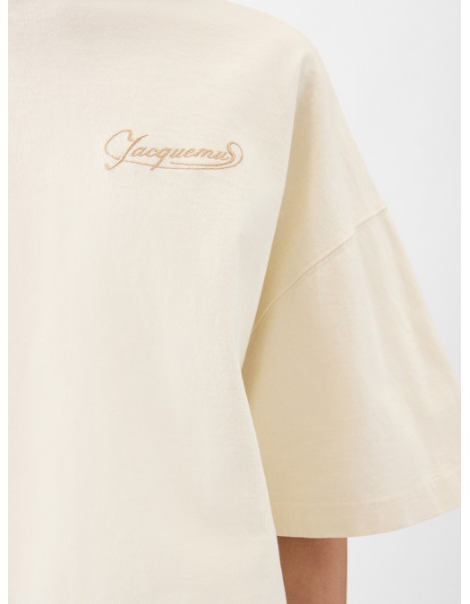 TRICOU JACQUEMUS, The Corto, Boxy Embroidered, Beige - TSW00216AJ000451KZ
