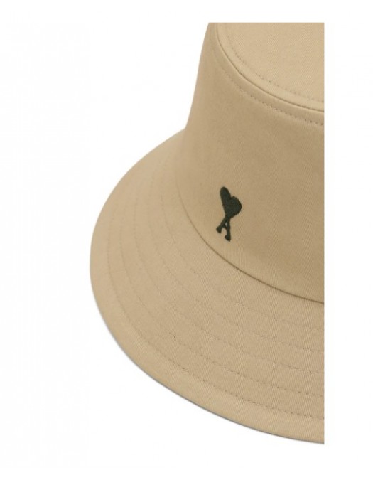 Palarie AMI PARIS, Ami De Coeur logo-embroidered bucket hat - UHA666AW0041A036
