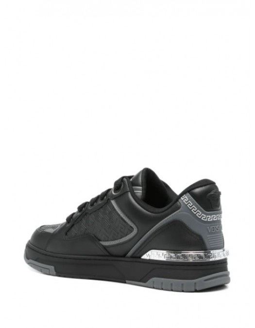 Sneakers Versace, Low-top sneakers, Black - 10205931A146151B00P