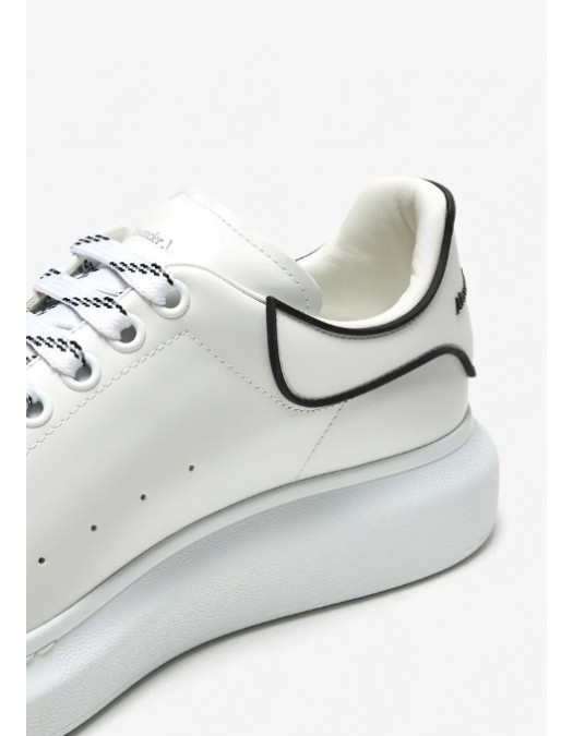 Sneakers ALEXANDER MCQUEEN, Oversize, Black Contour Detail, White - 625156WIEEQ9074 Sneakers ALEXANDER MCQUEEN, Oversize, Black Contour Detail, White - 625156WIEEQ9074