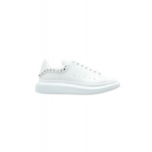 Sneakers ALEXANDER MCQUEEN, WHITE Sports shoes with studs Sneakers ALEXANDER MCQUEEN, WHITE Sports shoes with studs