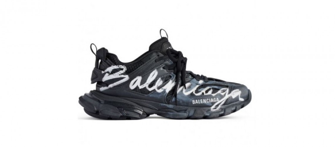 Cumpara Balenciaga direct din magazin in Bucuresti!