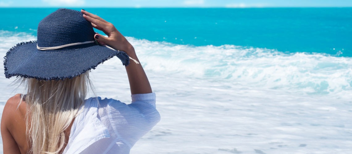 Tinute de vacanta la mare: Cum Imbini Confortul cu Stilul in Zile Caniculare Tinute de vacanta la mare: Cum Imbini Confortul cu Stilul in Zile Caniculare